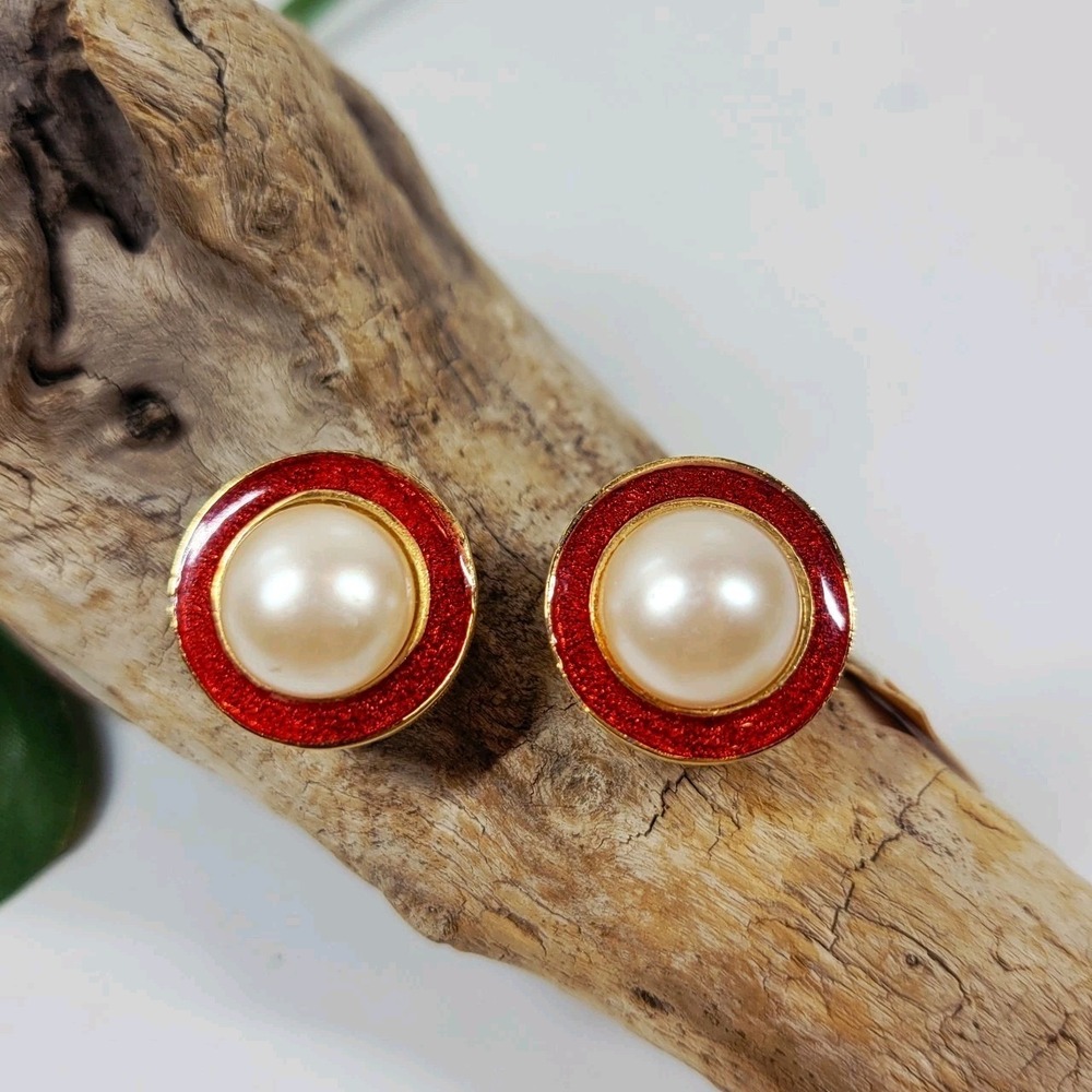Richelieu Stardust Red Enamel Faux Pearl Button Earrings‎ Clip On Orig Tags - Picture 2 of 8